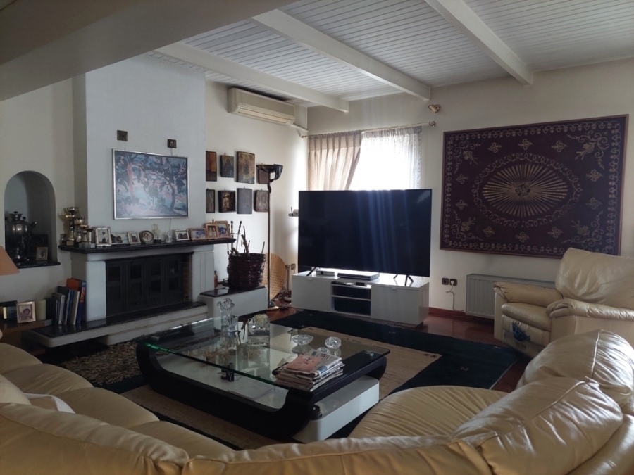(For Rent) Residential Apartment || Athens North/Agia Paraskevi - 250 Sq.m, 3 Bedrooms, 2.200€ 
