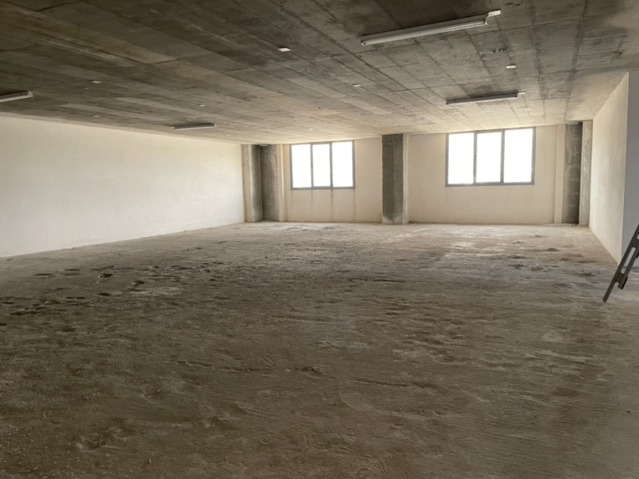 (For Rent) Commercial Commercial Property || East Attica/Paiania - 900 Sq.m, 4.600€ 