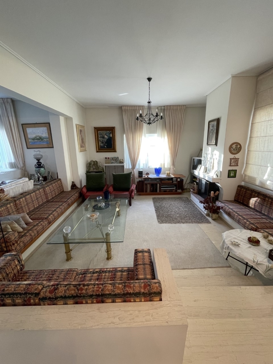 (For Sale) Residential Apartment || Athens North/Agia Paraskevi - 170 Sq.m, 3 Bedrooms, 390.000€ 
