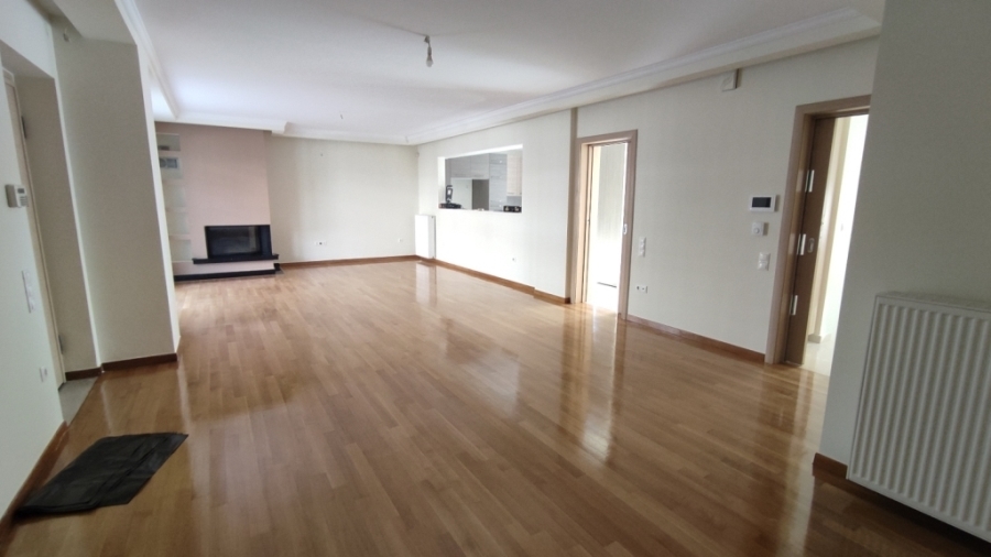 (For Sale) Residential Maisonette || Athens North/Chalandri - 311 Sq.m, 4 Bedrooms, 700.000€ 