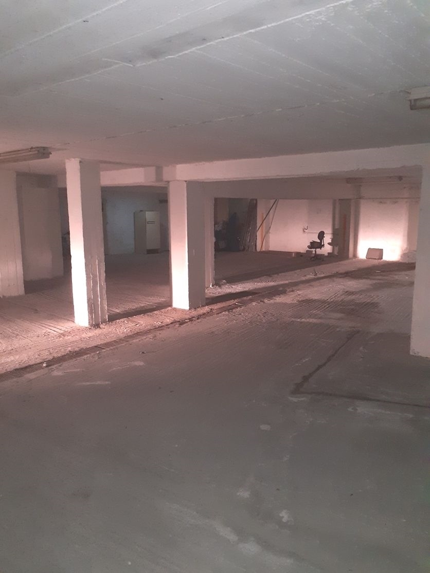 (For Sale) Commercial Parkings Building || Athens Center/Vyronas - 360 Sq.m, 90.000€ 